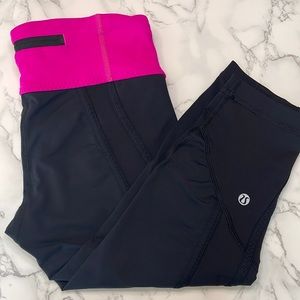 Lululemon black Capri with hot pink band